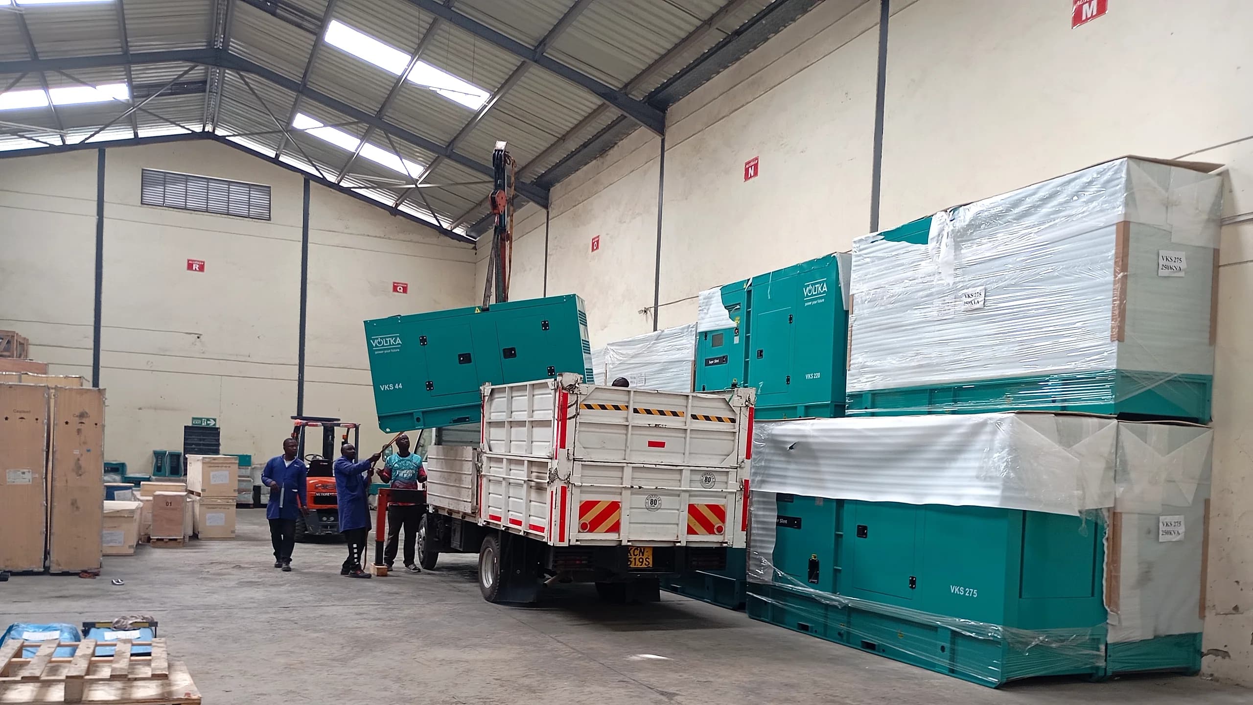 Cummins C500D5 — 500 kVA diesel generator